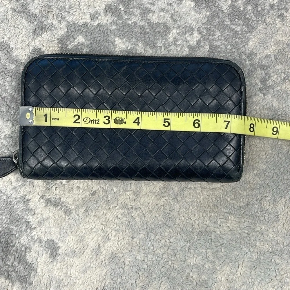 Bottega Veneta Intrecciato Piccolo Zip Around Wallet Black Woven Leather